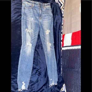 AE High waisted ripped jeans!